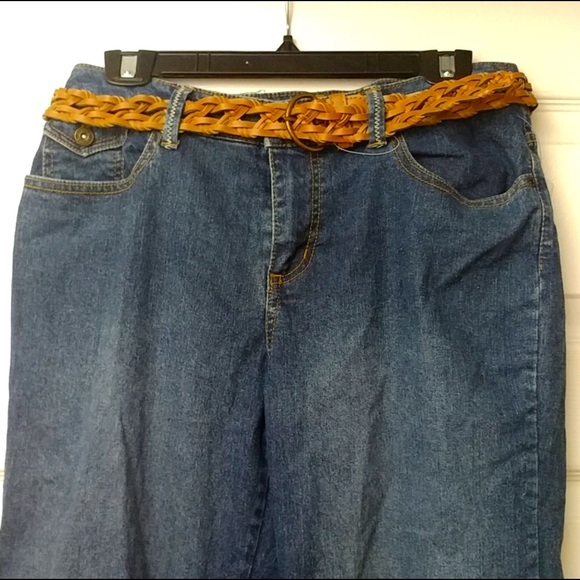 SONOMA Size 8 Blue Jeans w Matching Brown Belt - Picture 2 of 6